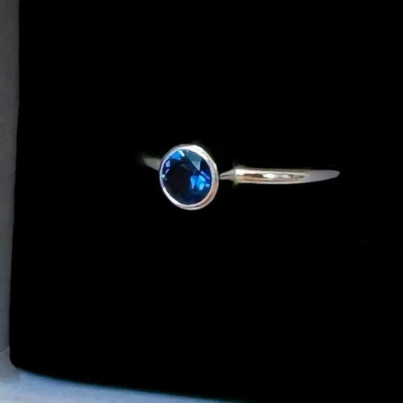 New bright Blue Spinel and solid Sterling Silver stacking Ring size 8.5 or 9 - Picture 6 of 8